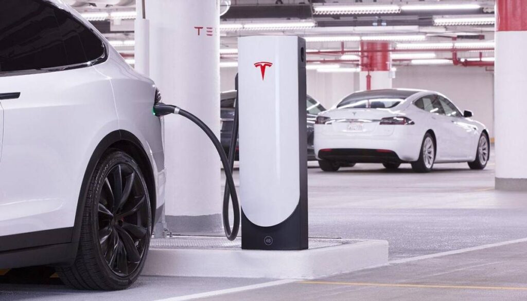 2025充電樁設施足夠嗎?交通部達成預期目標,並計劃再投入預算擴建 電動車 充電樁